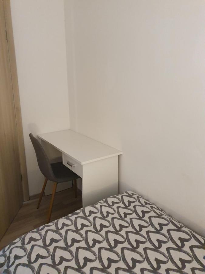 Lavender Apartments Drage Bagian luar foto