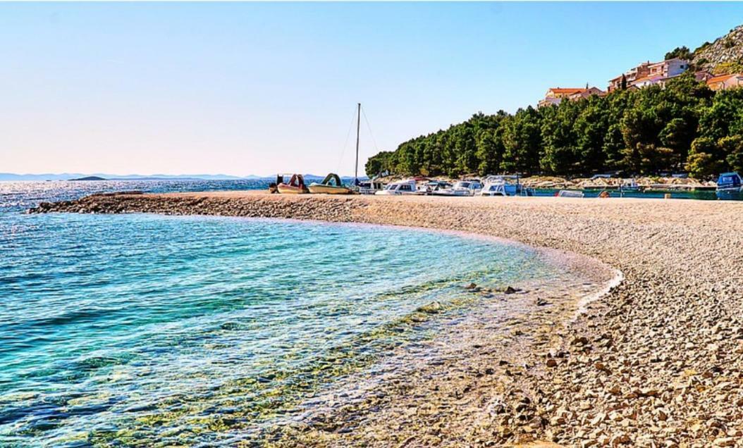 Lavender Apartments Drage Bagian luar foto